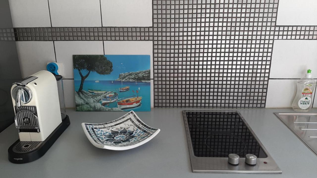 Апартаменты Les Bains De Mer - Station Balneaire Les Sablettes Ла-Сейн-сюр-Мер Экстерьер фото