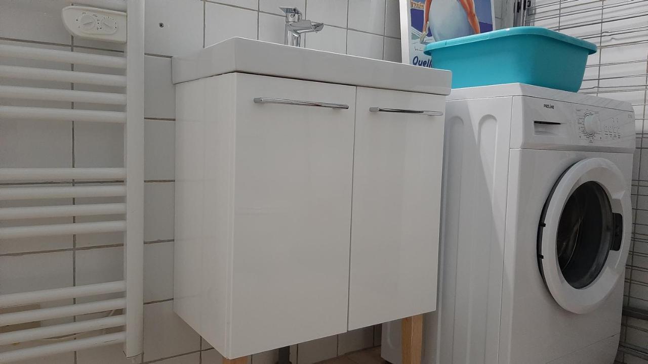 Апартаменты Les Bains De Mer - Station Balneaire Les Sablettes Ла-Сейн-сюр-Мер Экстерьер фото